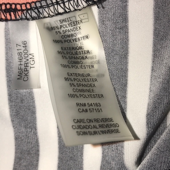 Calvin Klein Sleeveless Print Top Size Medium - Picture 6 of 7